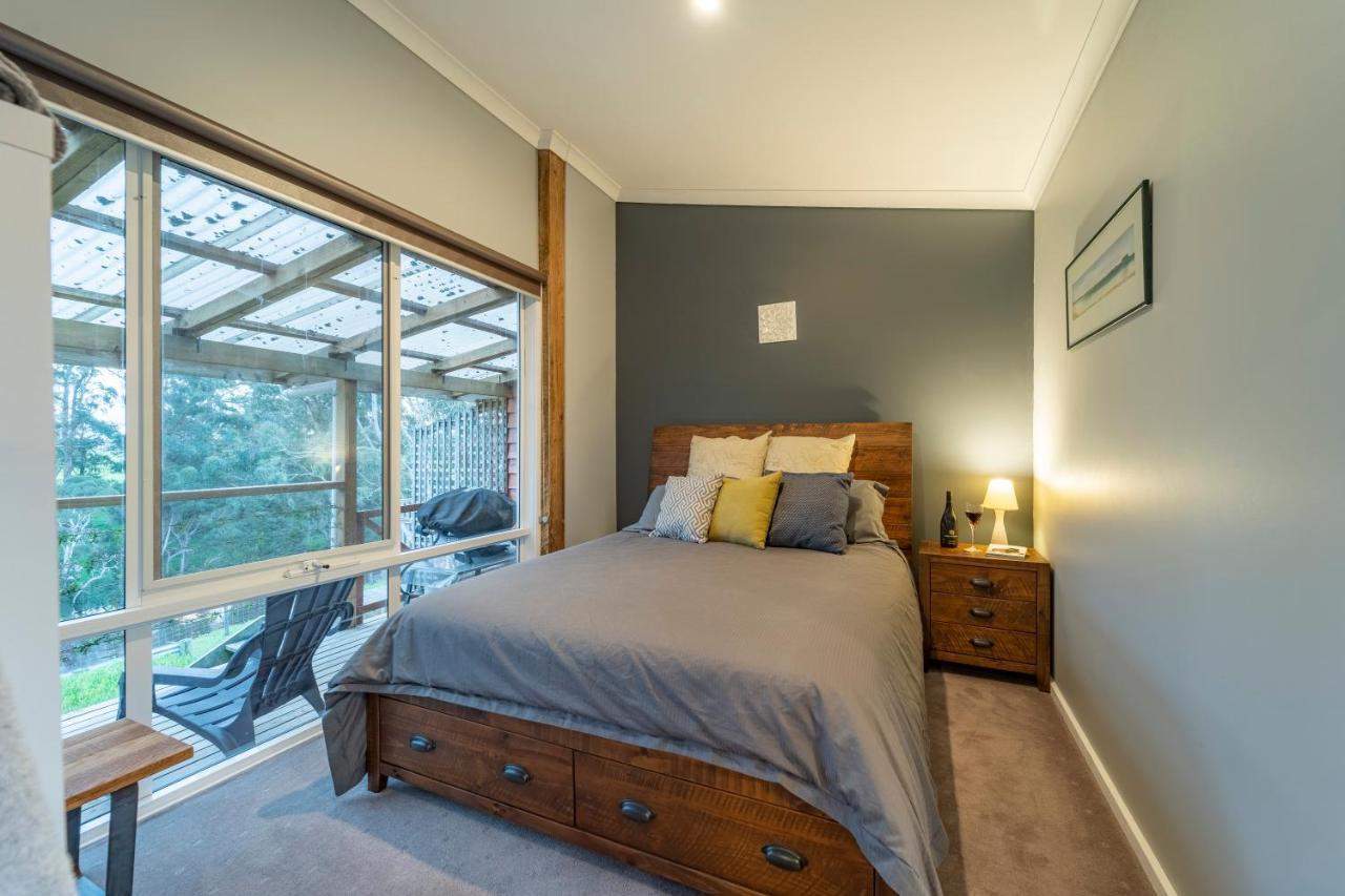 Platypus Waters B&B Smithton Exteriör bild